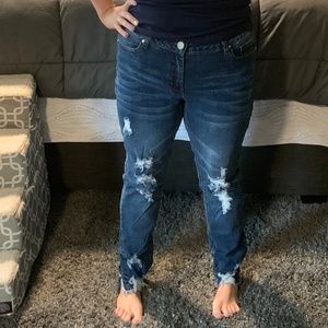 Distressed Cropped Jeans NWOT!